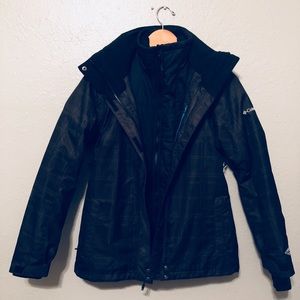 Columbia Omni-shield advanced repellancy coat.